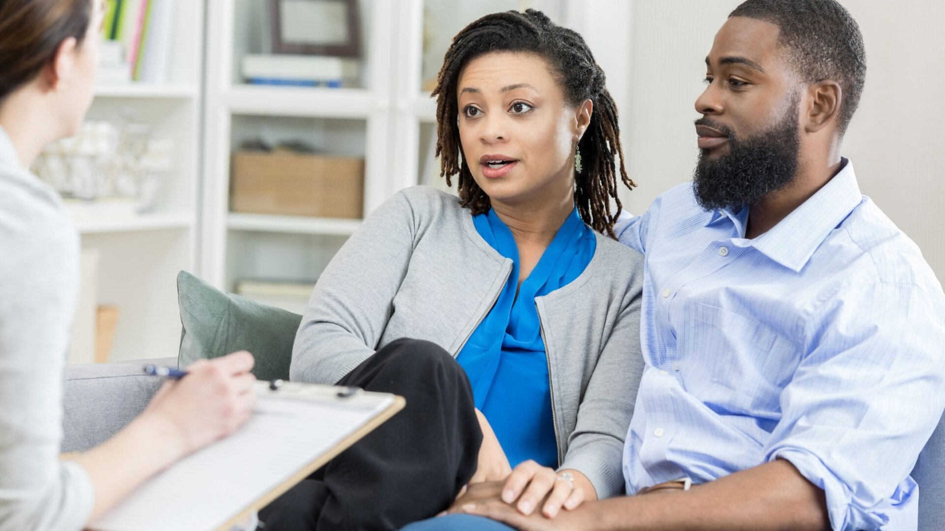 A couple participating in integrated Addiction and Mental Health Treatment in Centennial, CO to strengthen their relationship during recovery.